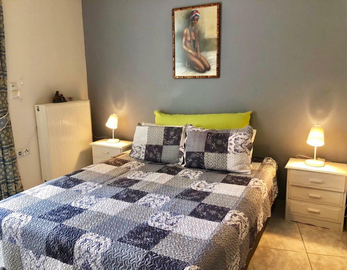 Menelaos Apartments Adelianos Kampos Esterno foto
